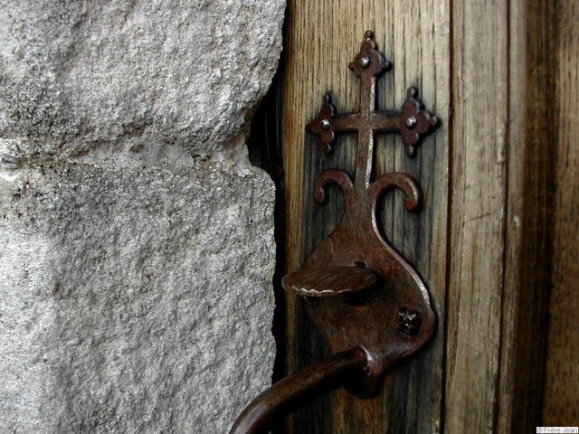 porte-detail-chapelle-